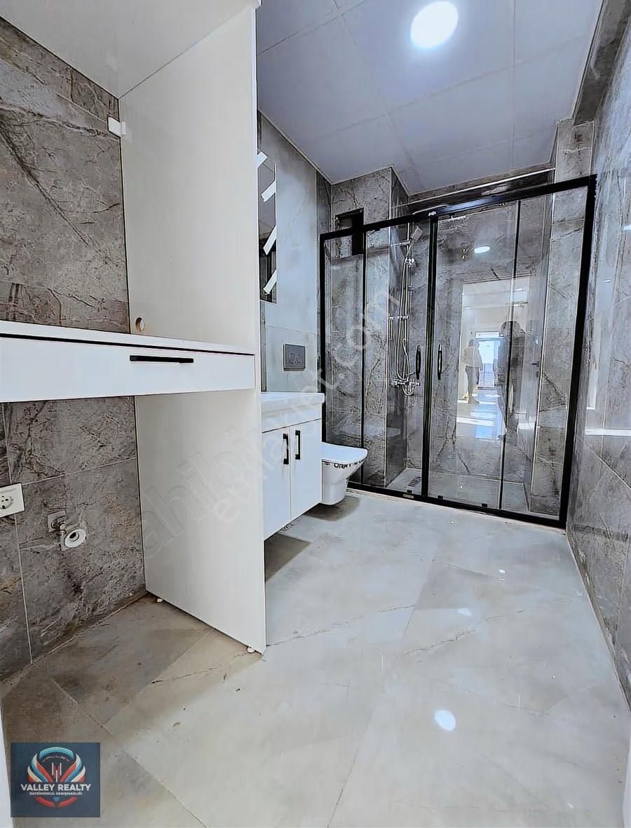 Valleyden Önerler Mah. 2+1 Geniş Balkonlu Otoparklı Daire !! - Görsel 14