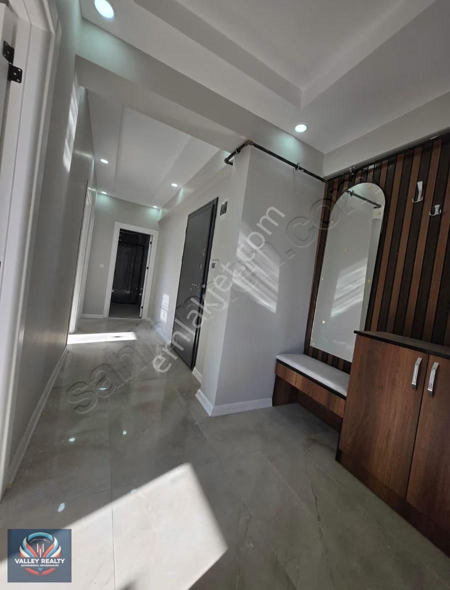 Valleyden Önerler Mah. 2+1 Geniş Balkonlu Otoparklı Daire !! - Görsel 5