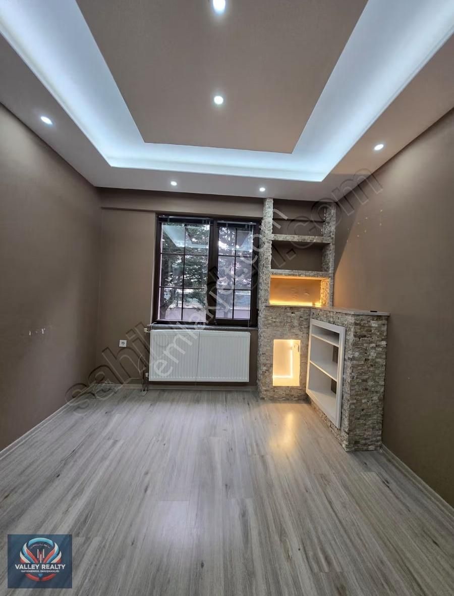 Valleyden Hürriyet Mah.ferah Ve Modern 3+1 Satılık Daire!! - Görsel 15