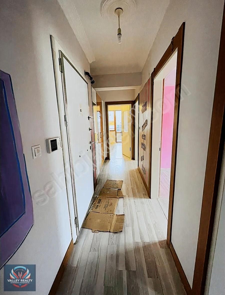 Valleyden Çobançeşme Mah. Kullanışlı, Ferah 2+1 Satılık Daire! - Görsel 5