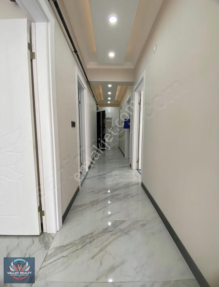 Şeyhsinan Mahallesinde 2+1 Sıfır, İskanlı Daire Kat Seçenekli - Görsel 6