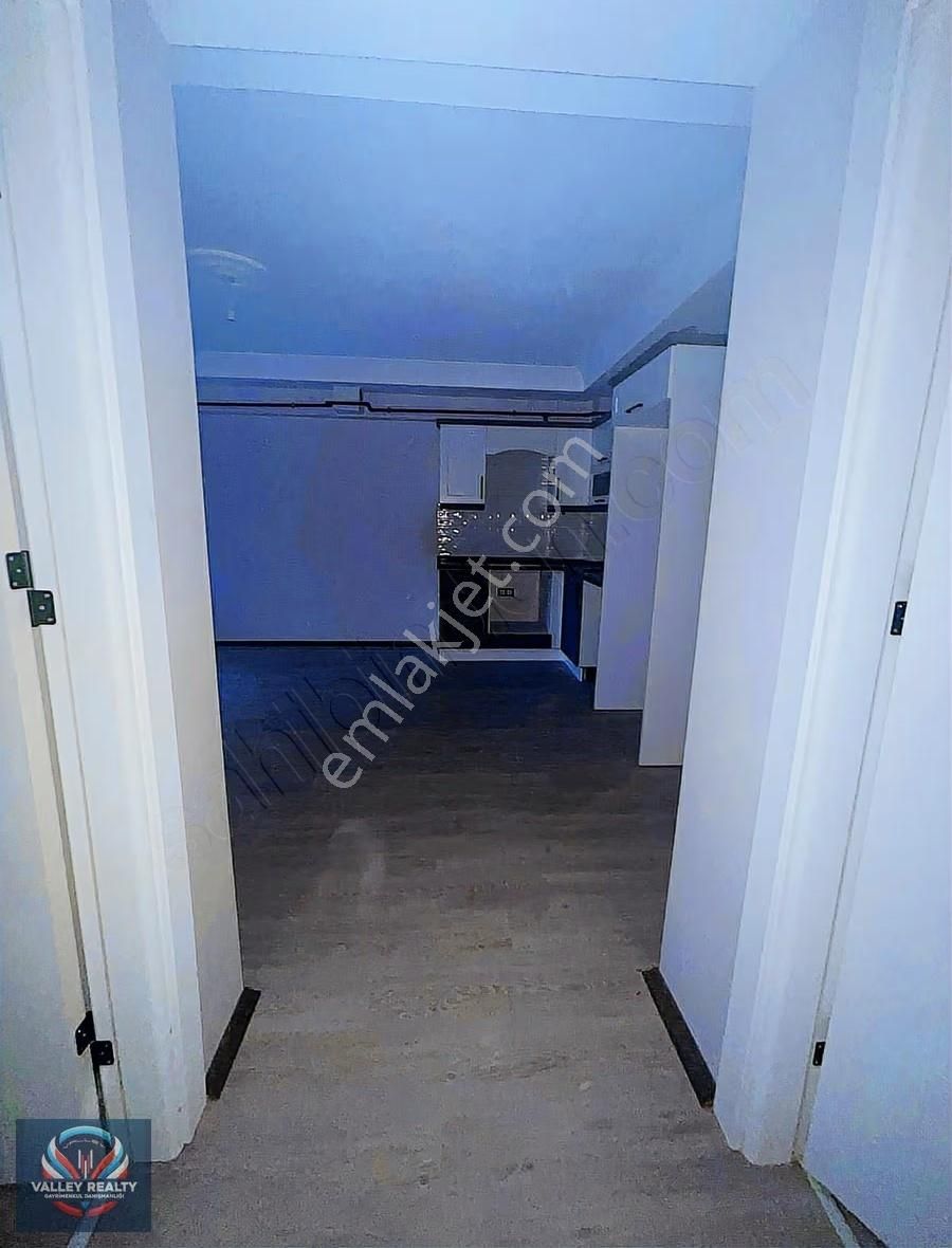 Sağlık Mahallesinde 2+1, 75 M², Sıfır, İskanlı, Daire - Görsel 4
