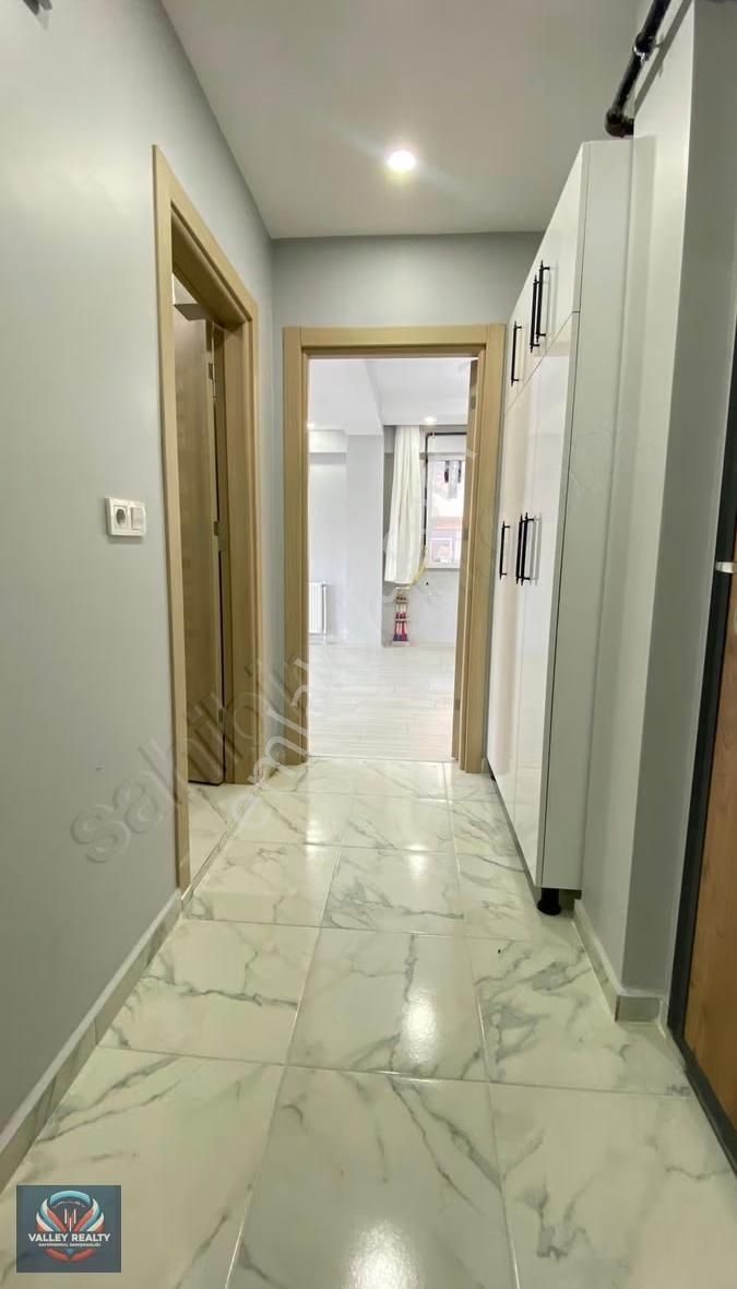 Valleyden Şeyhsinan Mah. Cemal Gürsel Bulvarında,sıfır,1+1 - Görsel 20