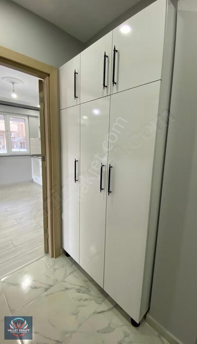 Valleyden Şeyhsinan Mah. Cemal Gürsel Bulvarında,sıfır,1+1 - Görsel 22