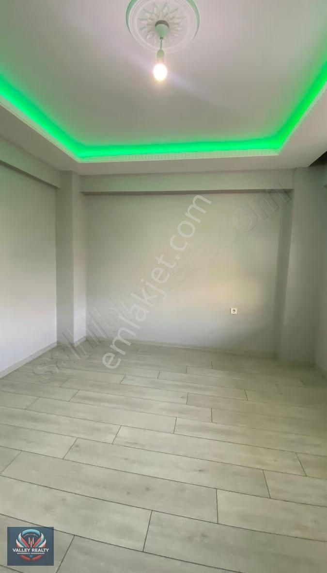 Valleyden Şeyhsinan Mah. Cemal Gürsel Bulvarında,sıfır,1+1 - Görsel 19