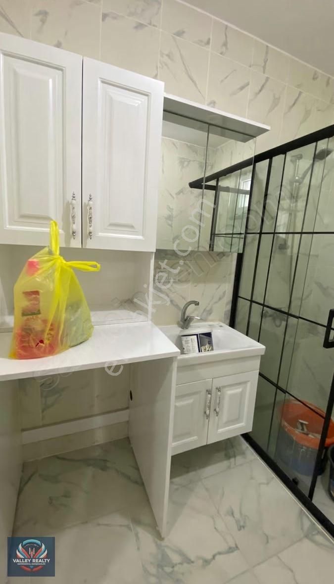 Valleyden Şeyhsinan Mah. Cemal Gürsel Bulvarında,sıfır,1+1 - Görsel 2