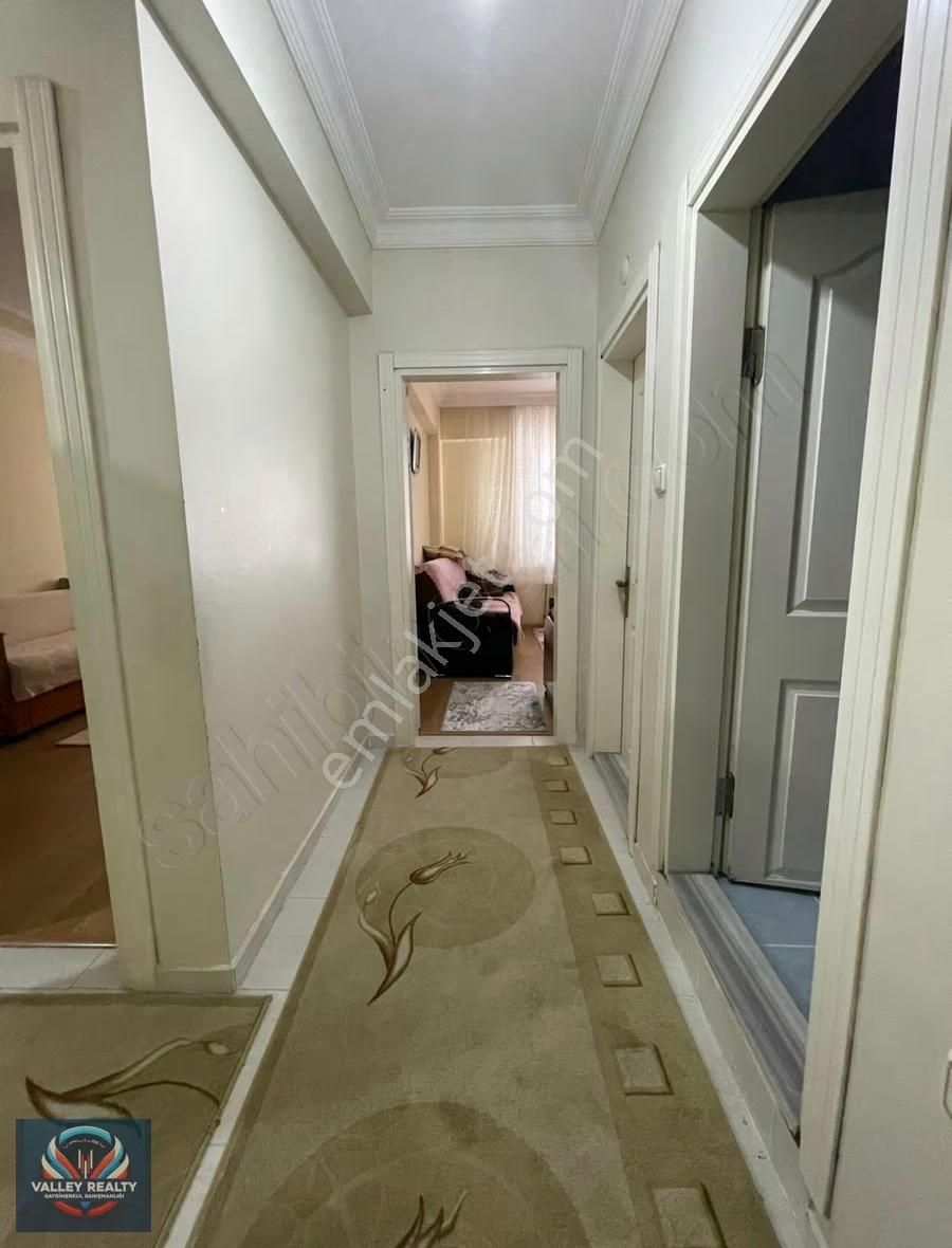 Valleyden Muhittin Mahallesinde 2+1 100 M² Satılık Daire !! - Görsel 11