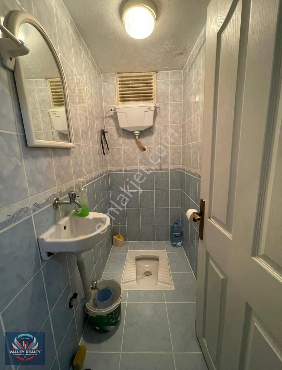 Valleyden Muhittin Mahallesinde 2+1 100 M² Satılık Daire !! - Görsel 5