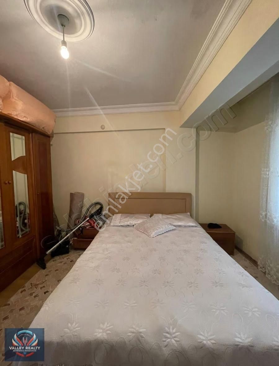 Valleyden Muhittin Mahallesinde 2+1 100 M² Satılık Daire !! - Görsel 16