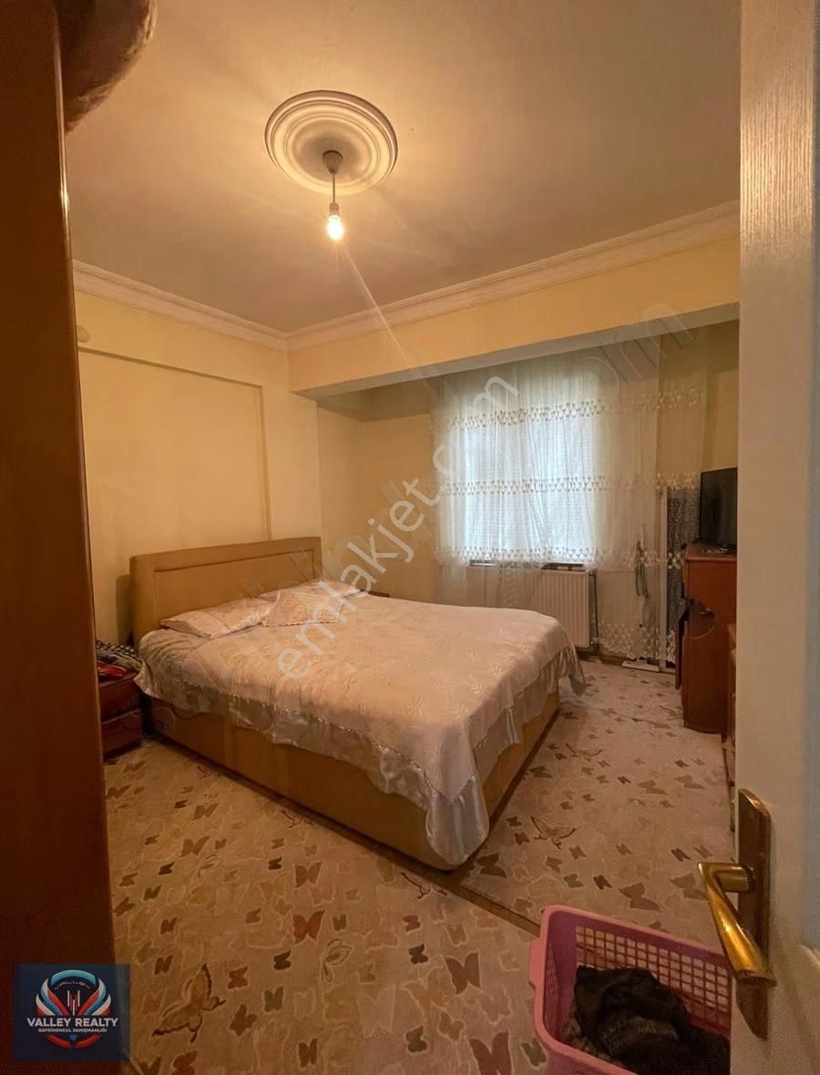 Valleyden Muhittin Mahallesinde 2+1 100 M² Satılık Daire !! - Görsel 15