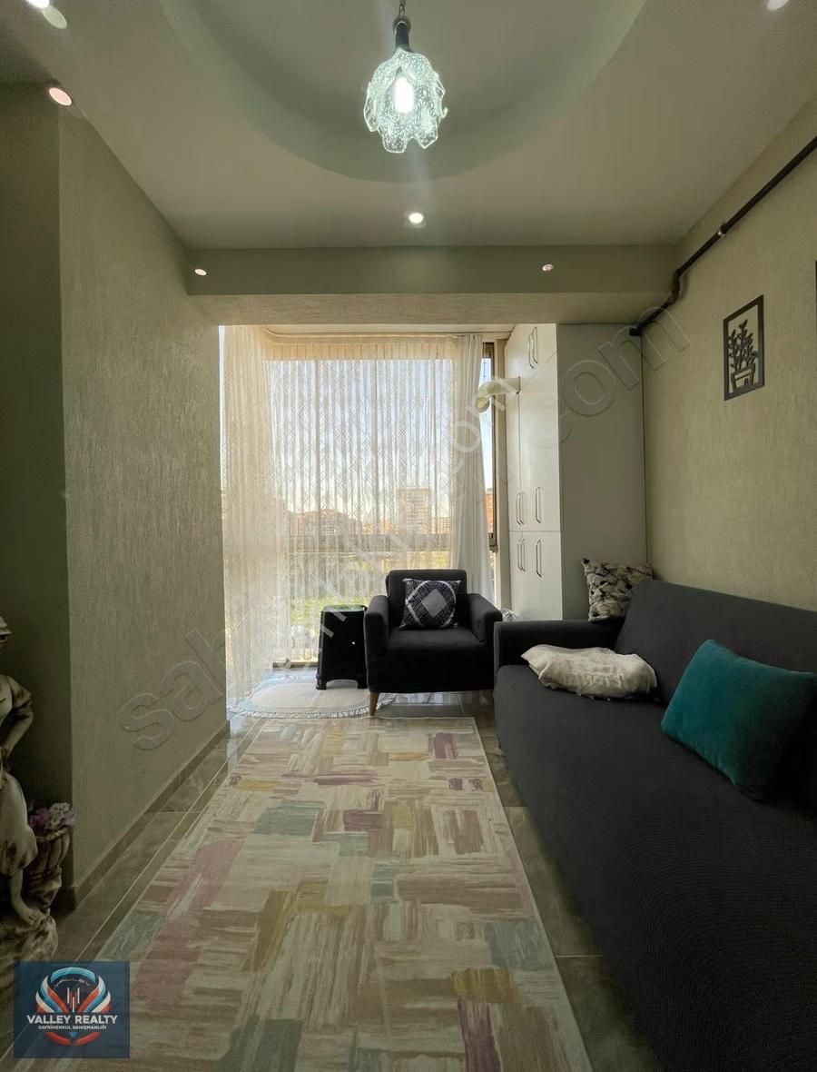 Valleyden Hürriyet Mah. Geniş Ve Konforlu 3+1 Satılık Daire! - Görsel 14