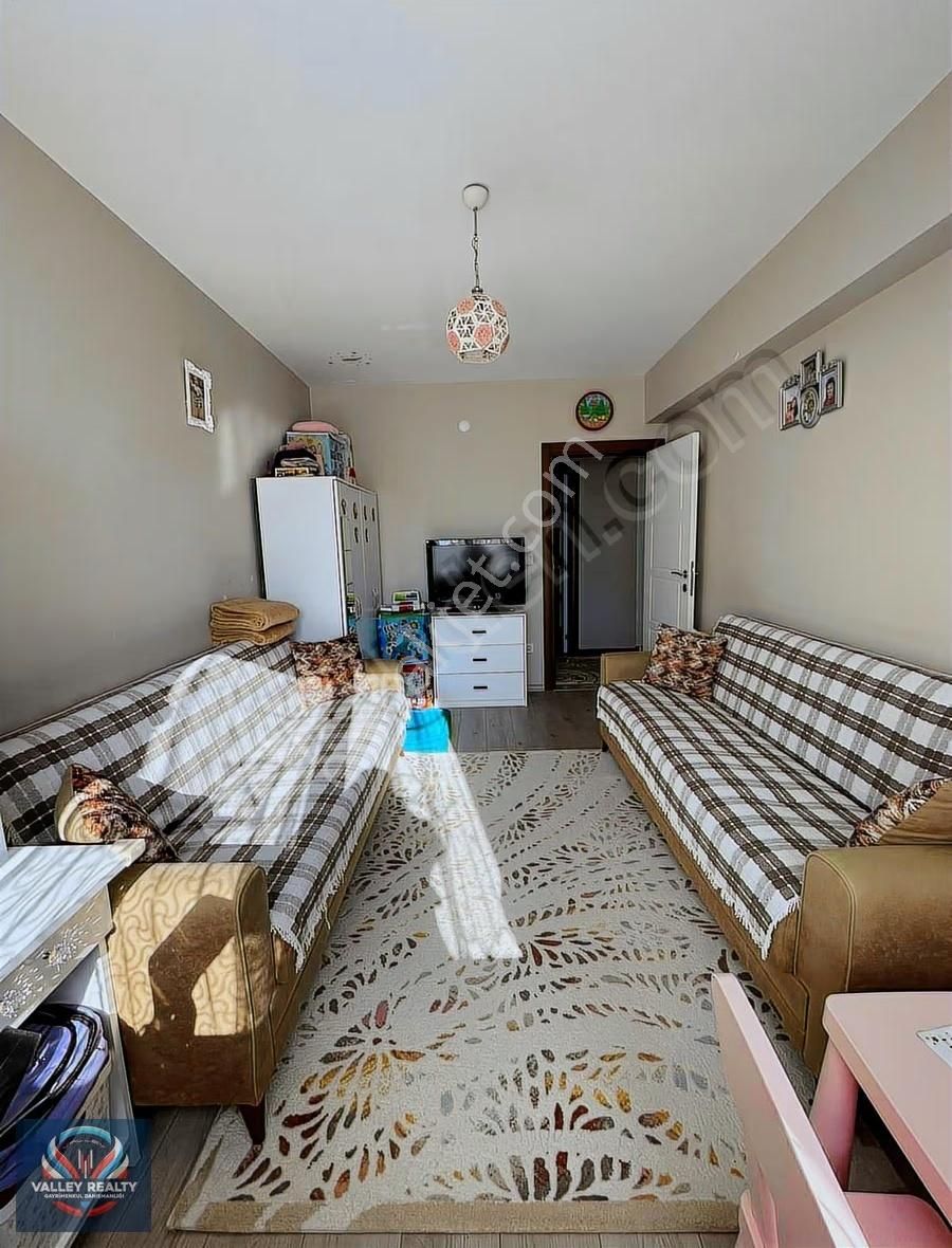 Valleyden Hürriyet Mah. Geniş Ve Konforlu 3+1 Satılık Daire! - Görsel 17