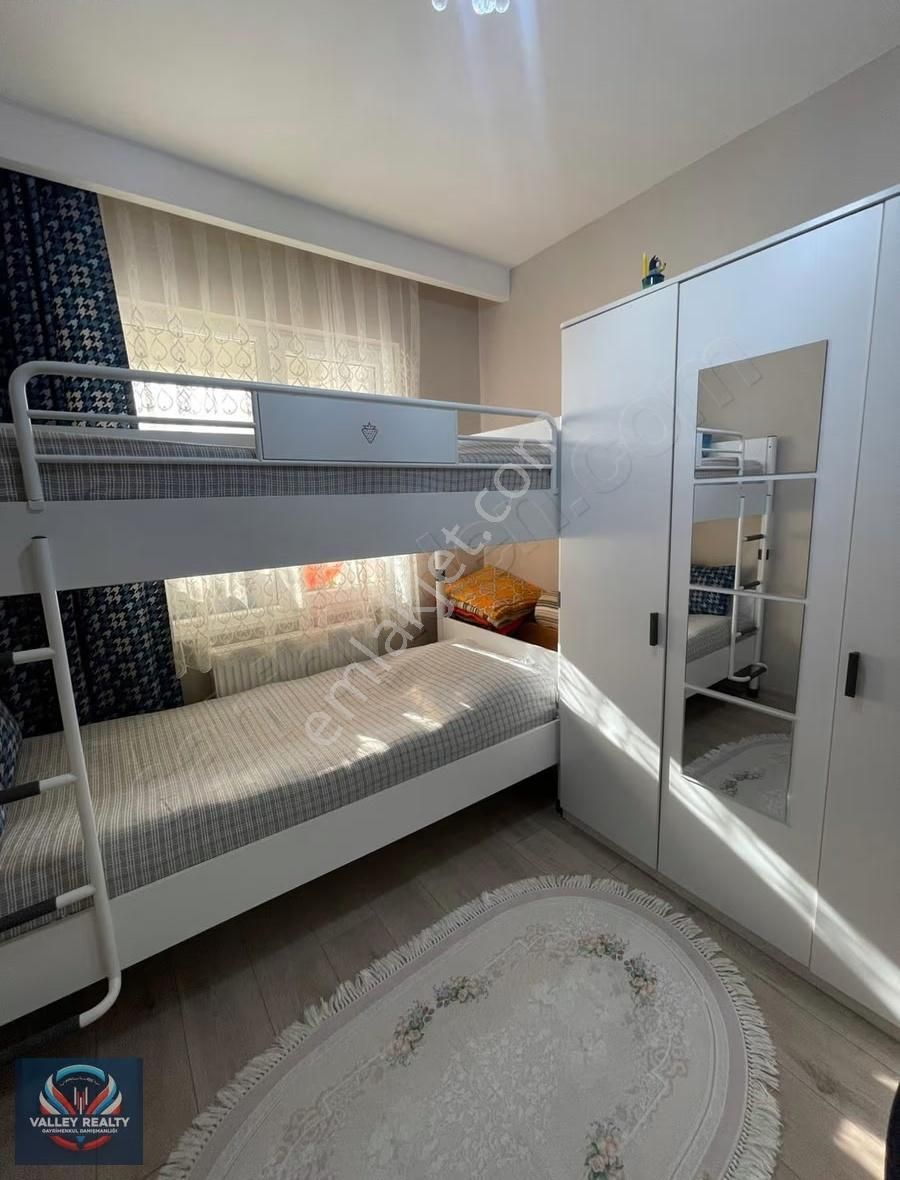 Valleyden Hürriyet Mah. Geniş Ve Konforlu 3+1 Satılık Daire! - Görsel 2