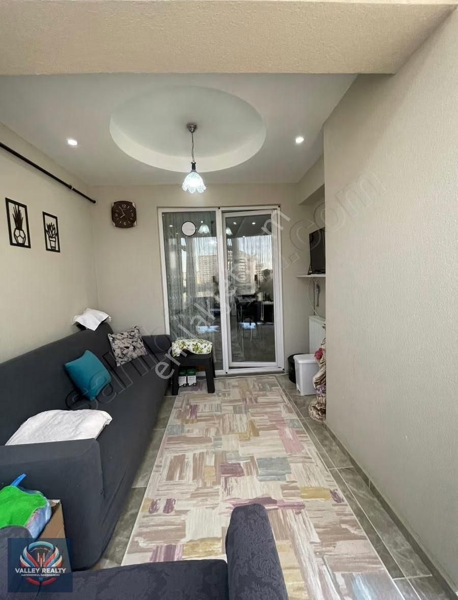 Valleyden Hürriyet Mah. Geniş Ve Konforlu 3+1 Satılık Daire! - Görsel 9