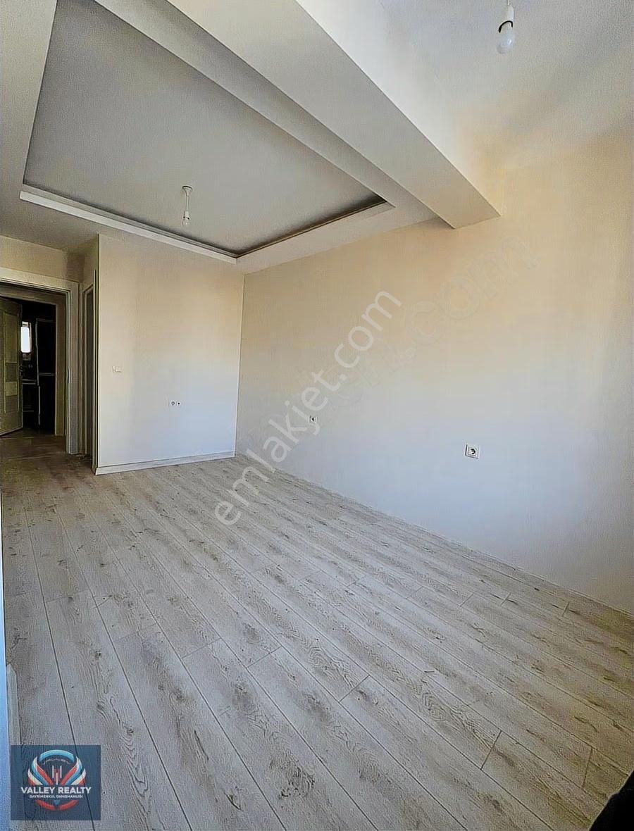 Valleyden Hatip Mahallesinde Site İçinde Kat Seçenekli Daire !! - Görsel 8