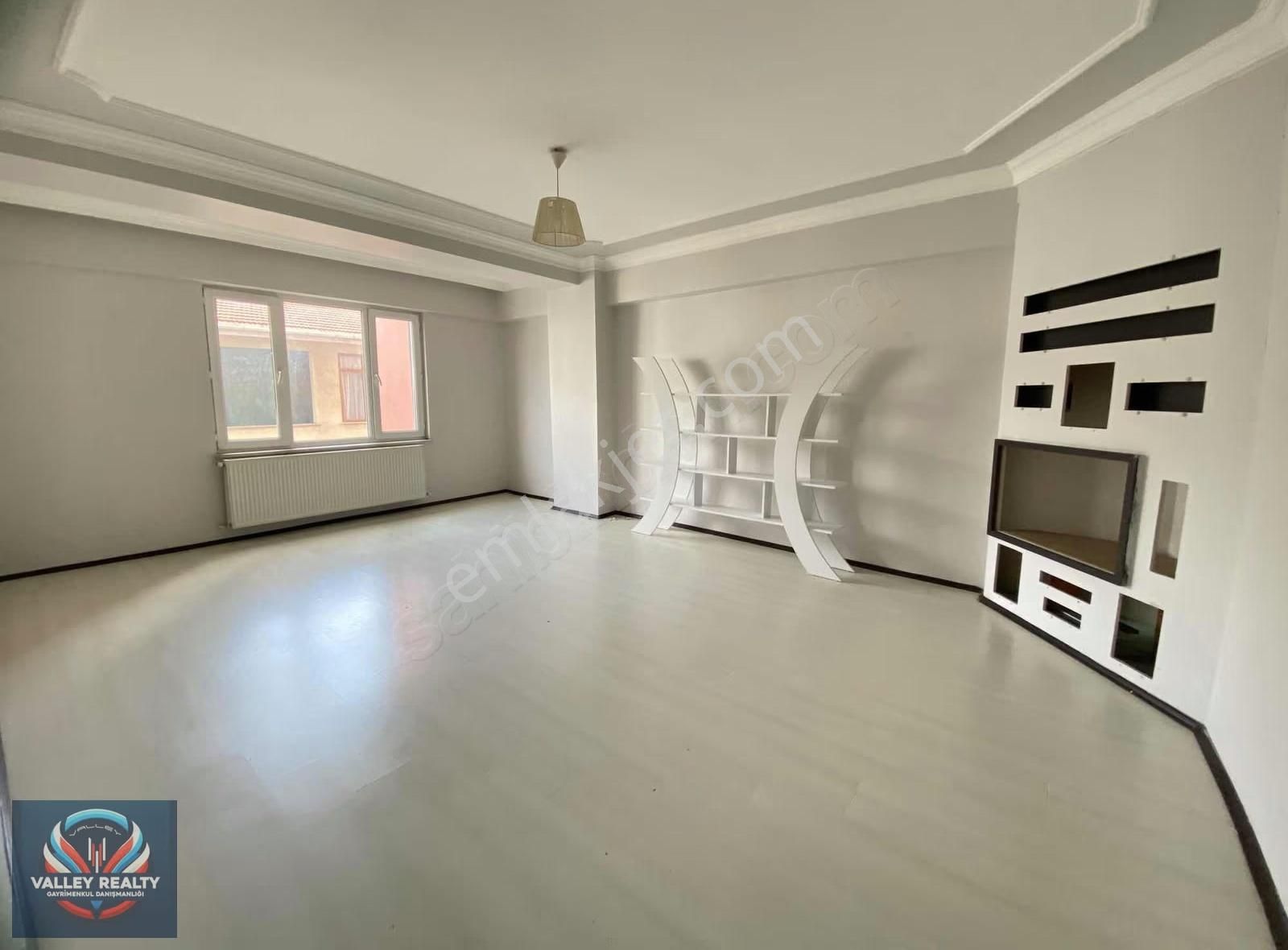 Valleyden Muhittin Mahallesinde 2+1 Masrafsız Daire - Görsel 12