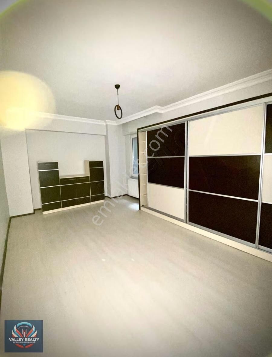 Valleyden Muhittin Mahallesinde 2+1 Masrafsız Daire - Görsel 9