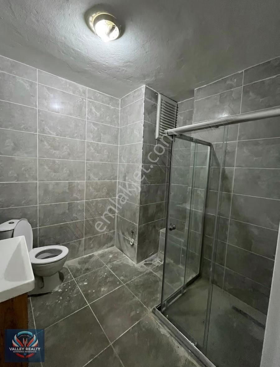 Şeyhsinan Mahallesinde Geniş Metrekareli 2+1 Satılık Daire! - Görsel 7