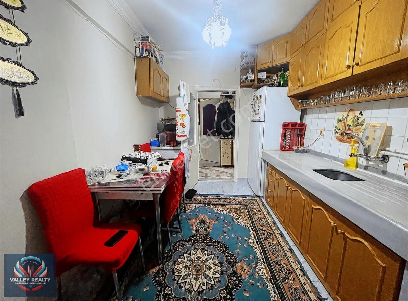 Çobançeşme Mahallesinde Geniş Metrekareli 3+1 Satılık Daire! - Görsel 18