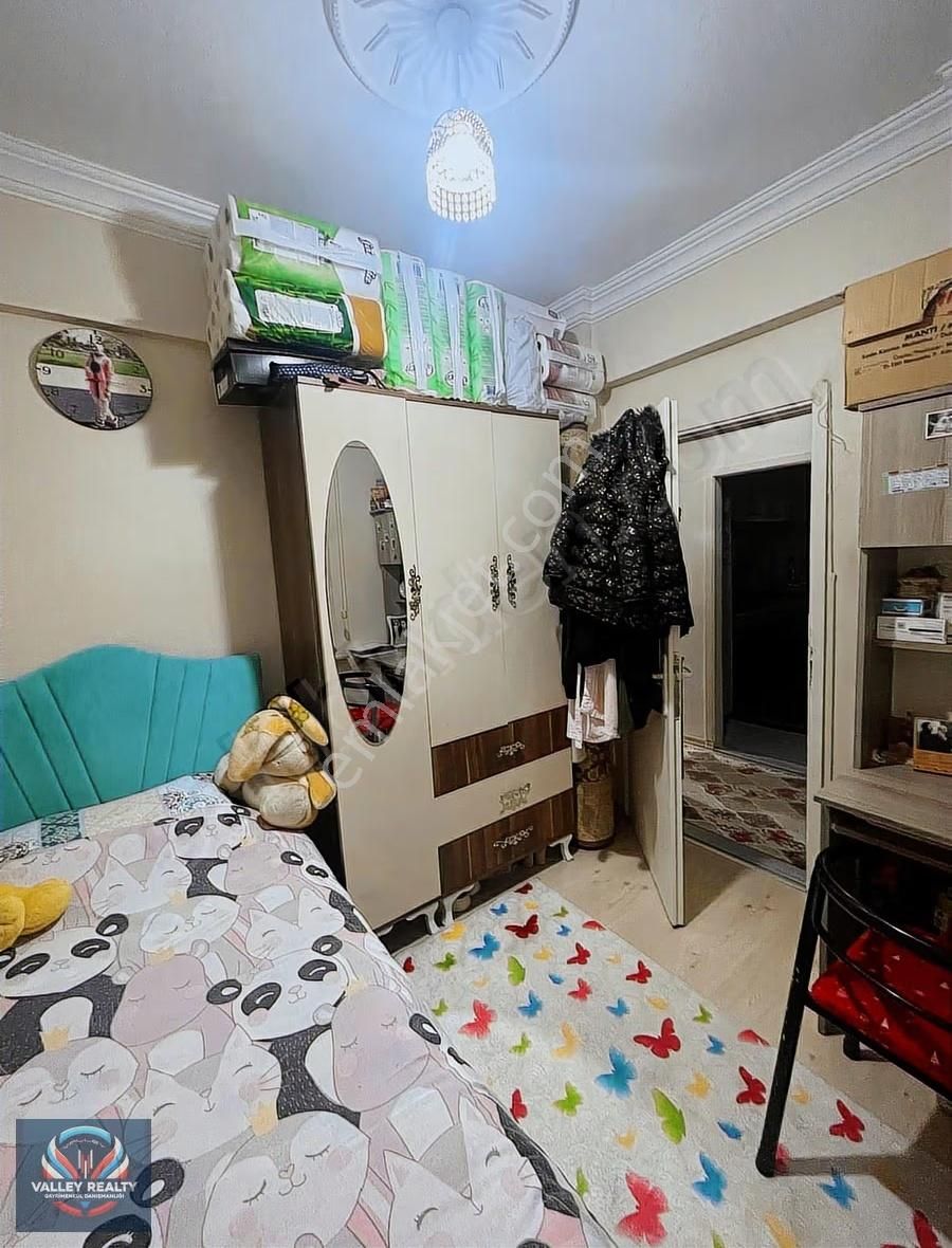 Çobançeşme Mahallesinde Geniş Metrekareli 3+1 Satılık Daire! - Görsel 20