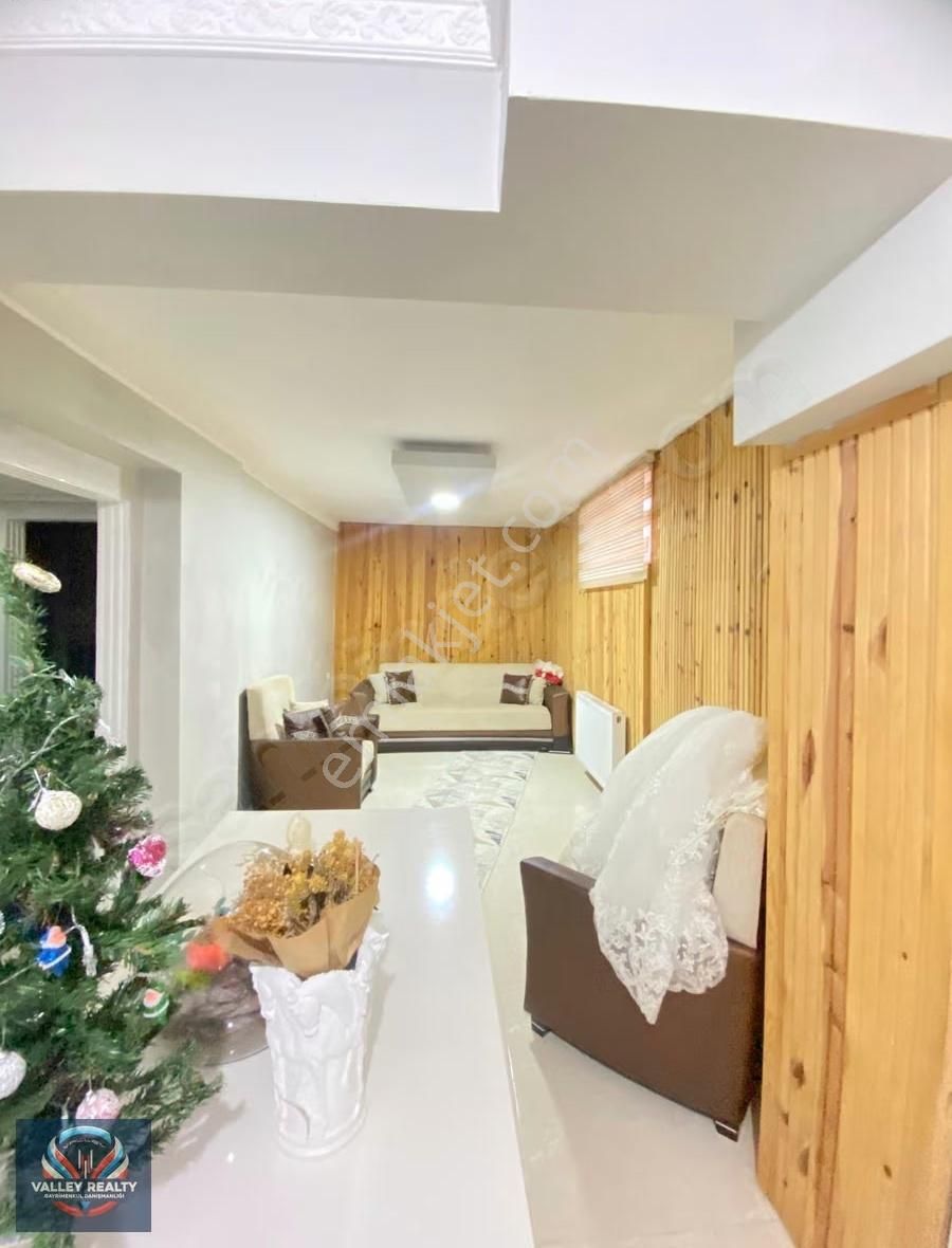 Valleyden Reşadiye Mahallesinde Satılık 4+1 Ters Dubleks! - Görsel 13