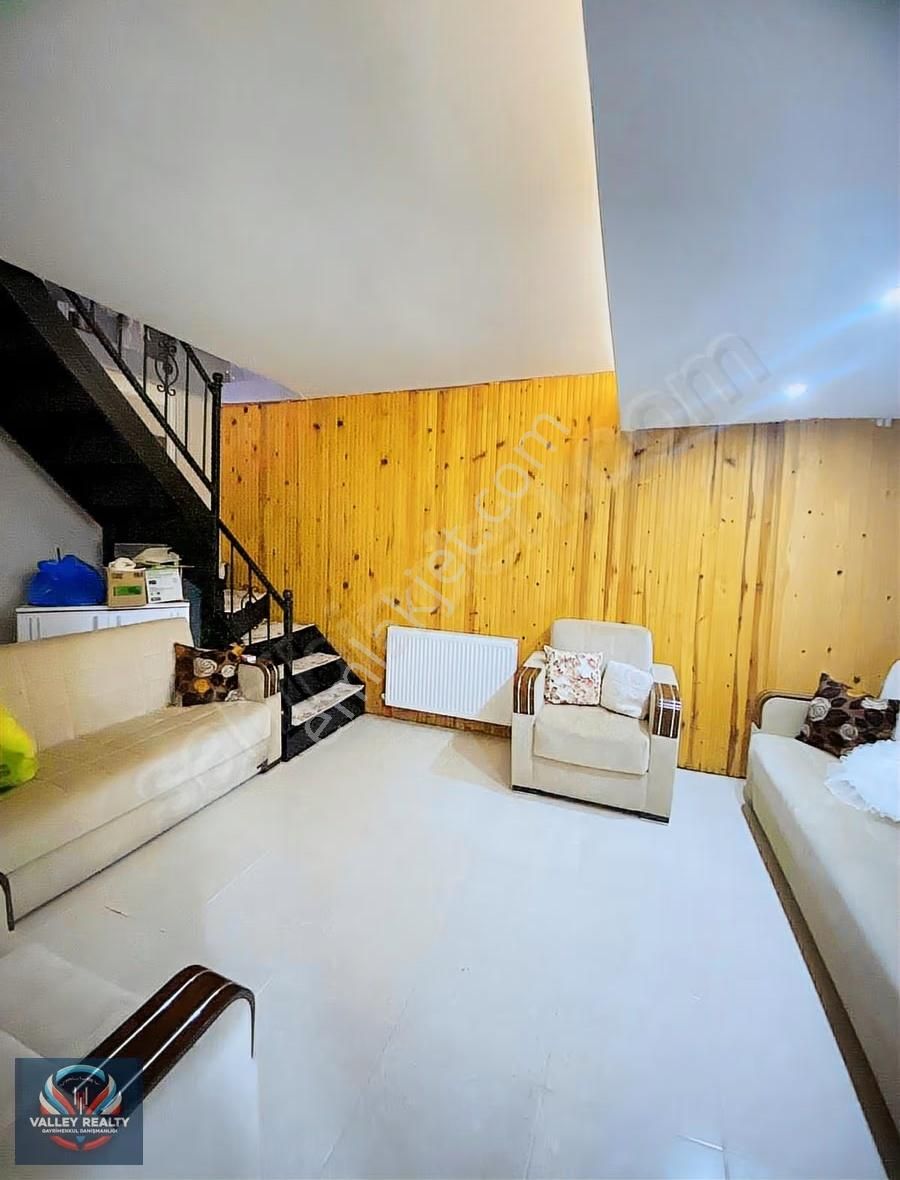 Valleyden Reşadiye Mahallesinde Satılık 4+1 Ters Dubleks! - Görsel 8