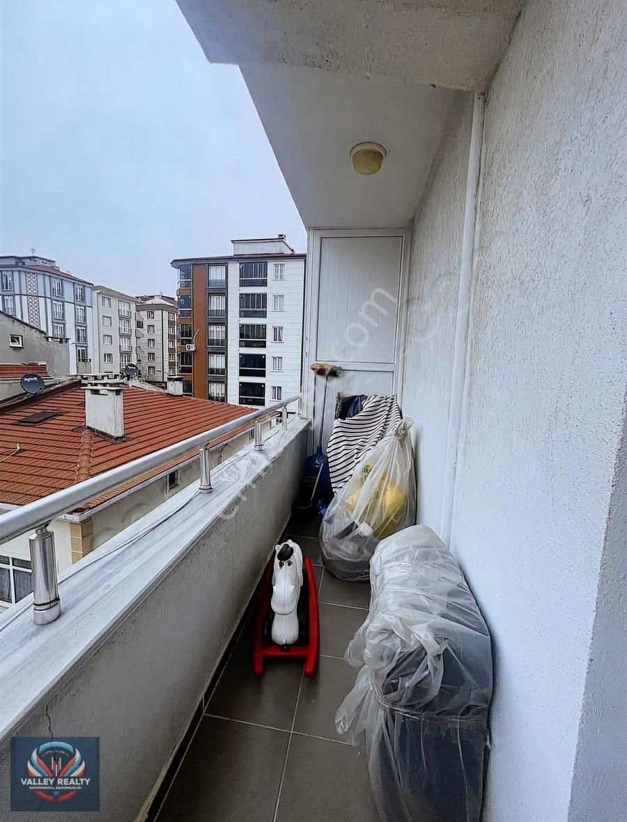 Valleyden Çobançeşme Mah. Asansörlü, Balkonlu 2+1 Satılık Daire - Görsel 6