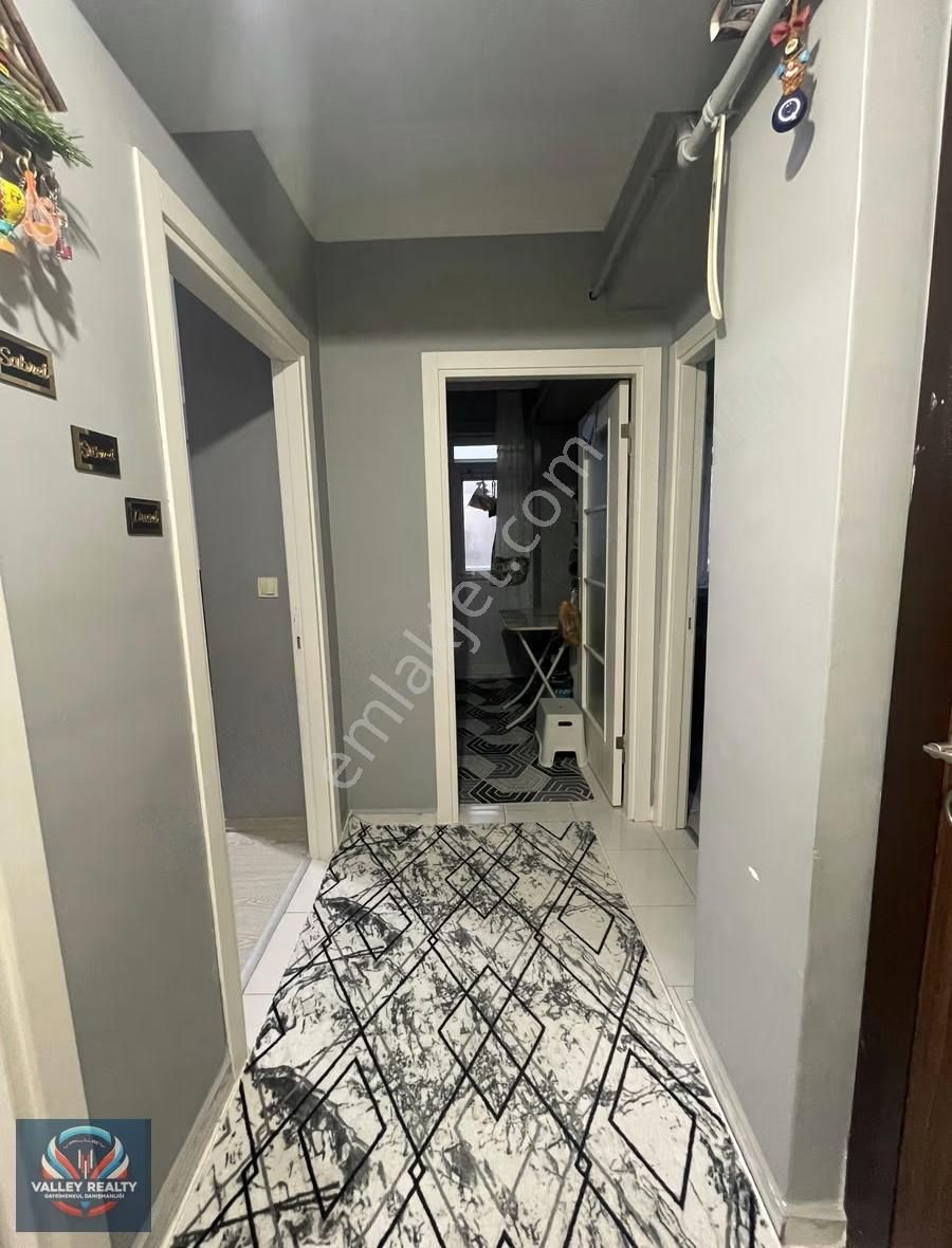 Valleyden Çobançeşme Mah. Asansörlü, Balkonlu 2+1 Satılık Daire - Görsel 3