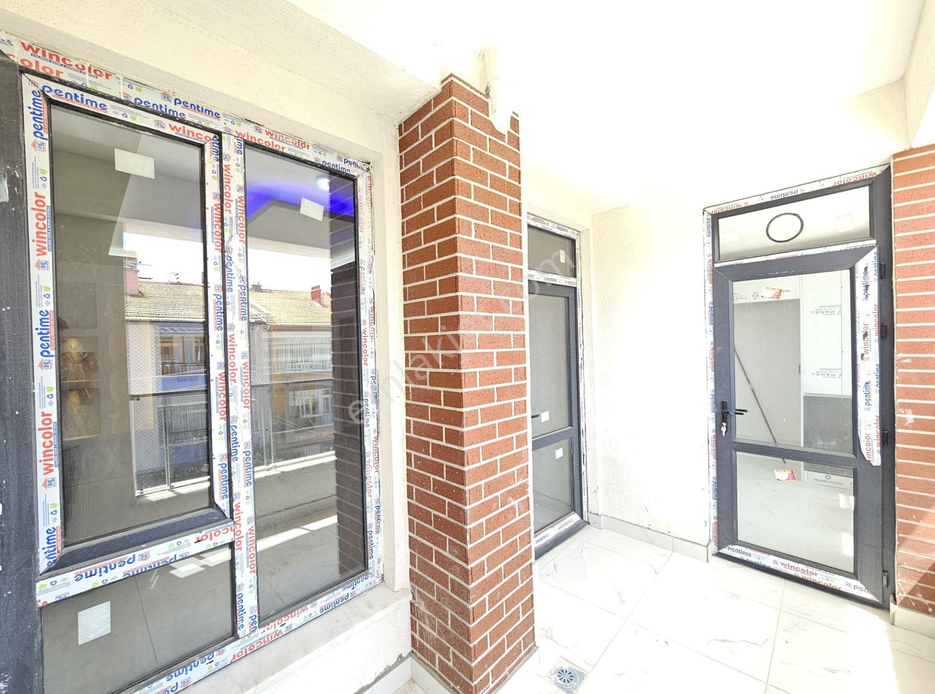 Hüsamettin Çelebi Mahallesinde 4+1 Satılık Arakat Lüx Sıfır Daire - Görsel 12