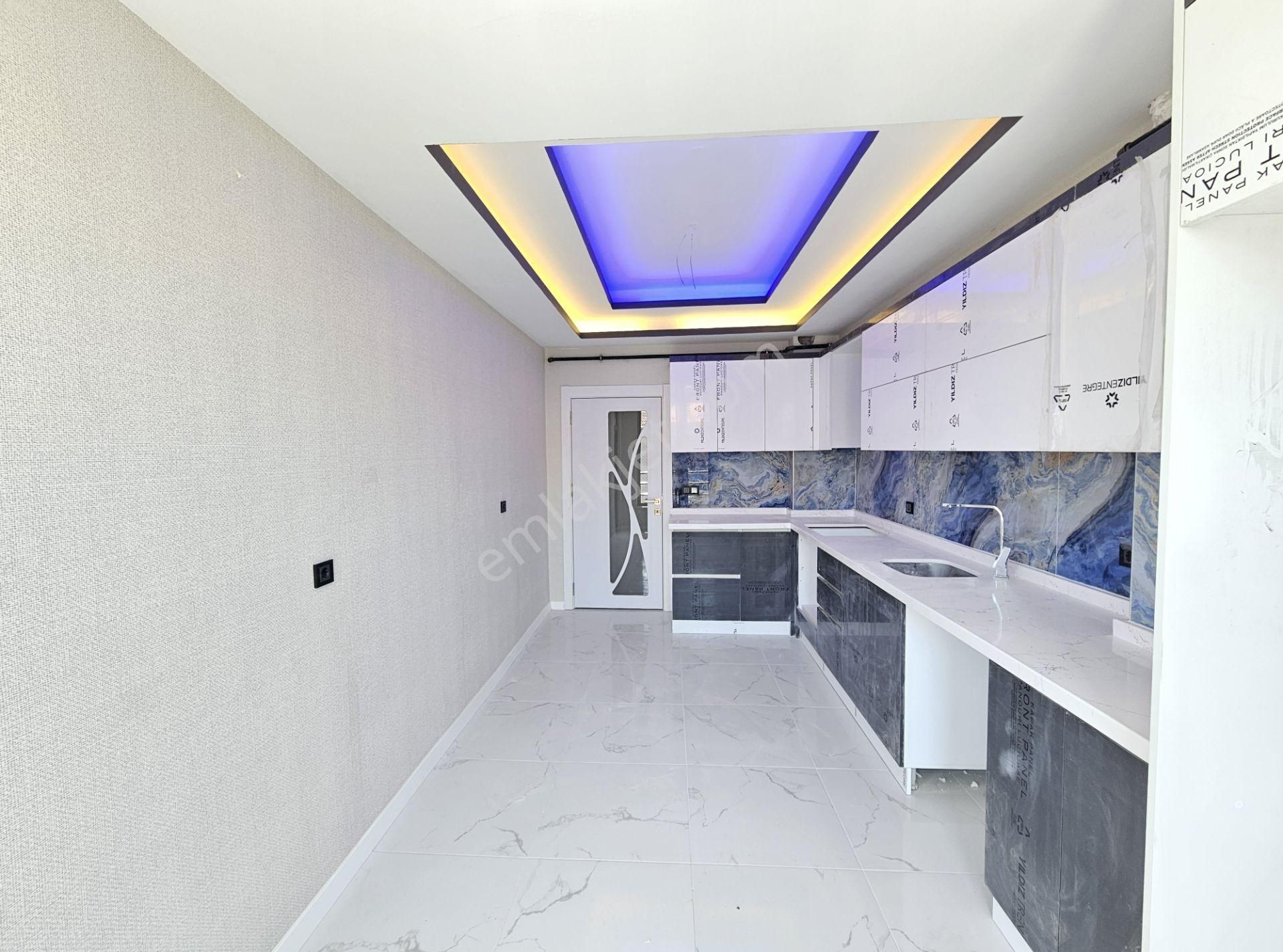 Hüsamettin Çelebi Mahallesinde 4+1 Satılık Arakat Lüx Sıfır Daire