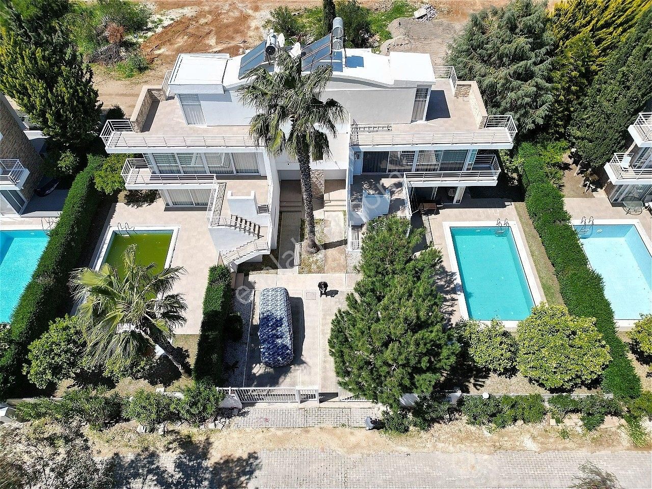 Kadriye'de Havuzlu Eşyalı Tripleks Villa | Tekce - Görsel 23