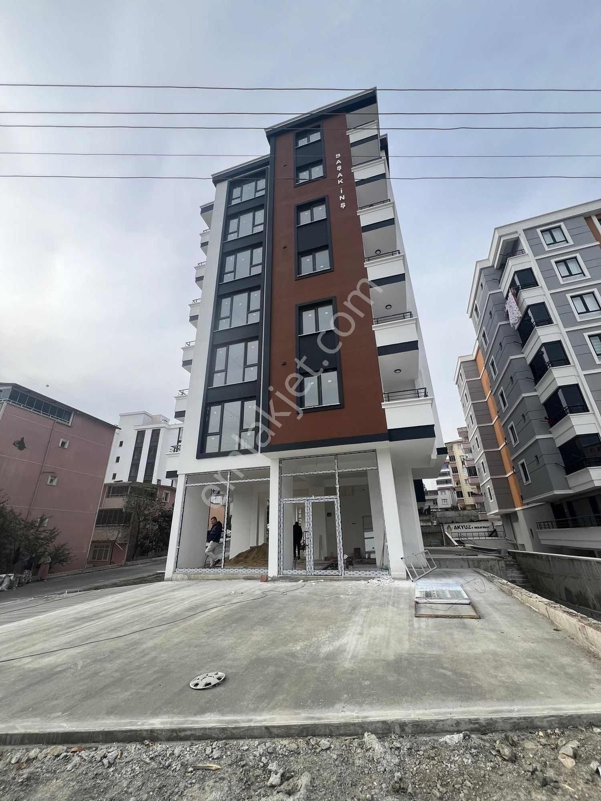 İlkadım'da Cadde Üzeri 3+1 - Görsel 13