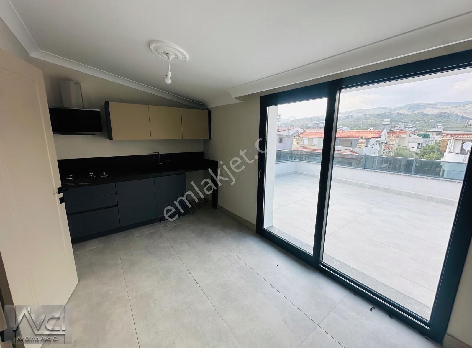 Avcı'dan Altınoluk Narlıda Denize 100mt Sıfır Müstakil 4+2 Villa - Görsel 8