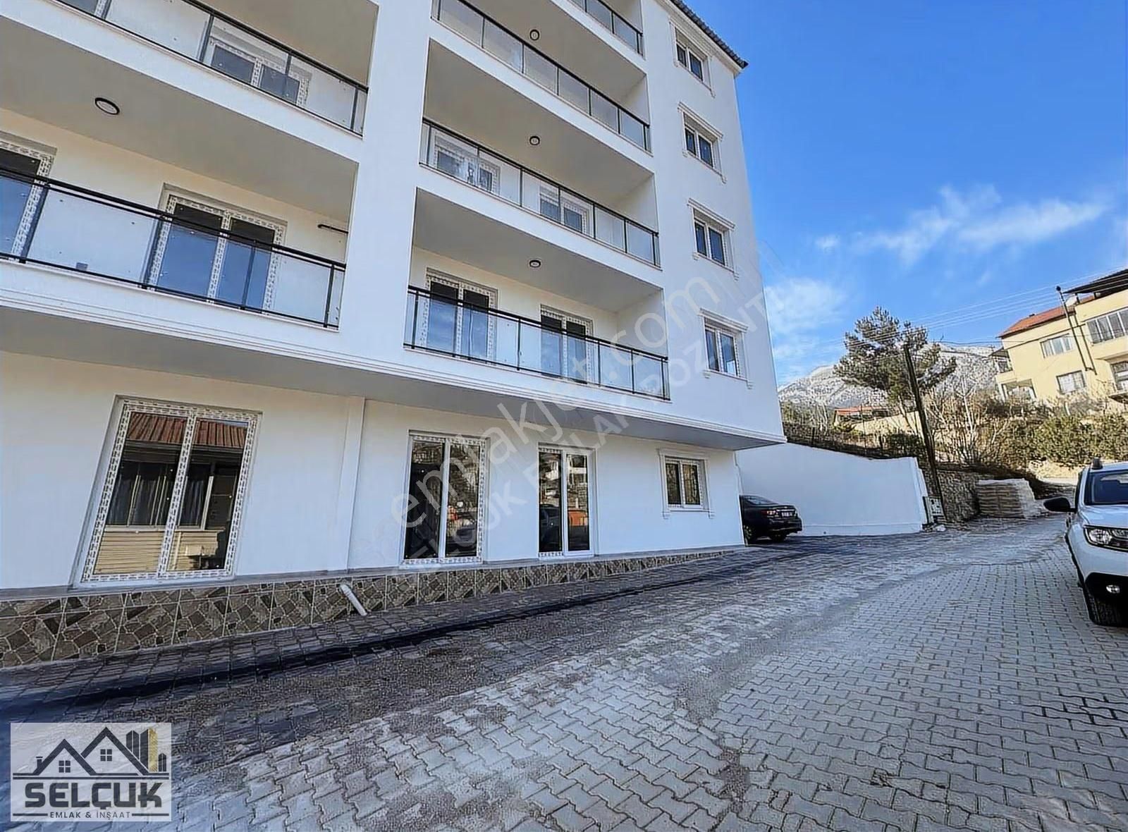 Pozantı Selçuk Emlaktan Cumhuriyet Mah. Satılık 2+1 Daire - Görsel 6