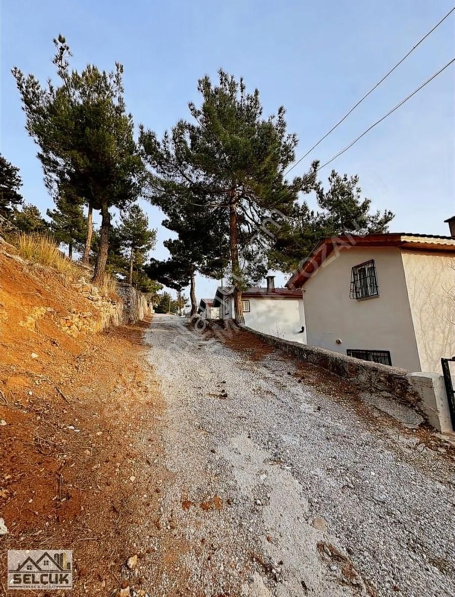 Selçuk Emlaktan Gülek'te Satılık Dubleks Villa - Görsel 11