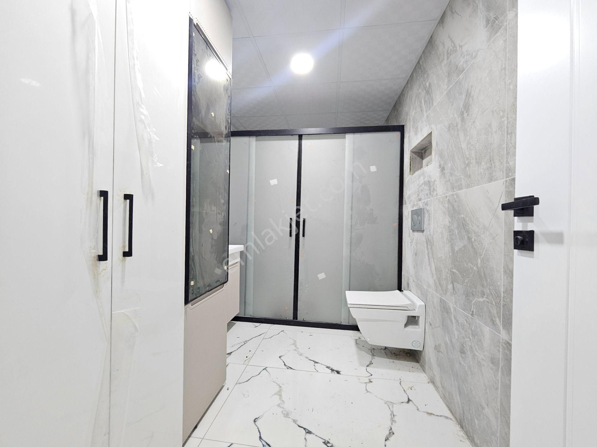 Şeker Mahallesinde Modern Mimariye Göre Tasarlanmış Satılık 4+1 Lüx Sıfır Daire ‍ - Görsel 9