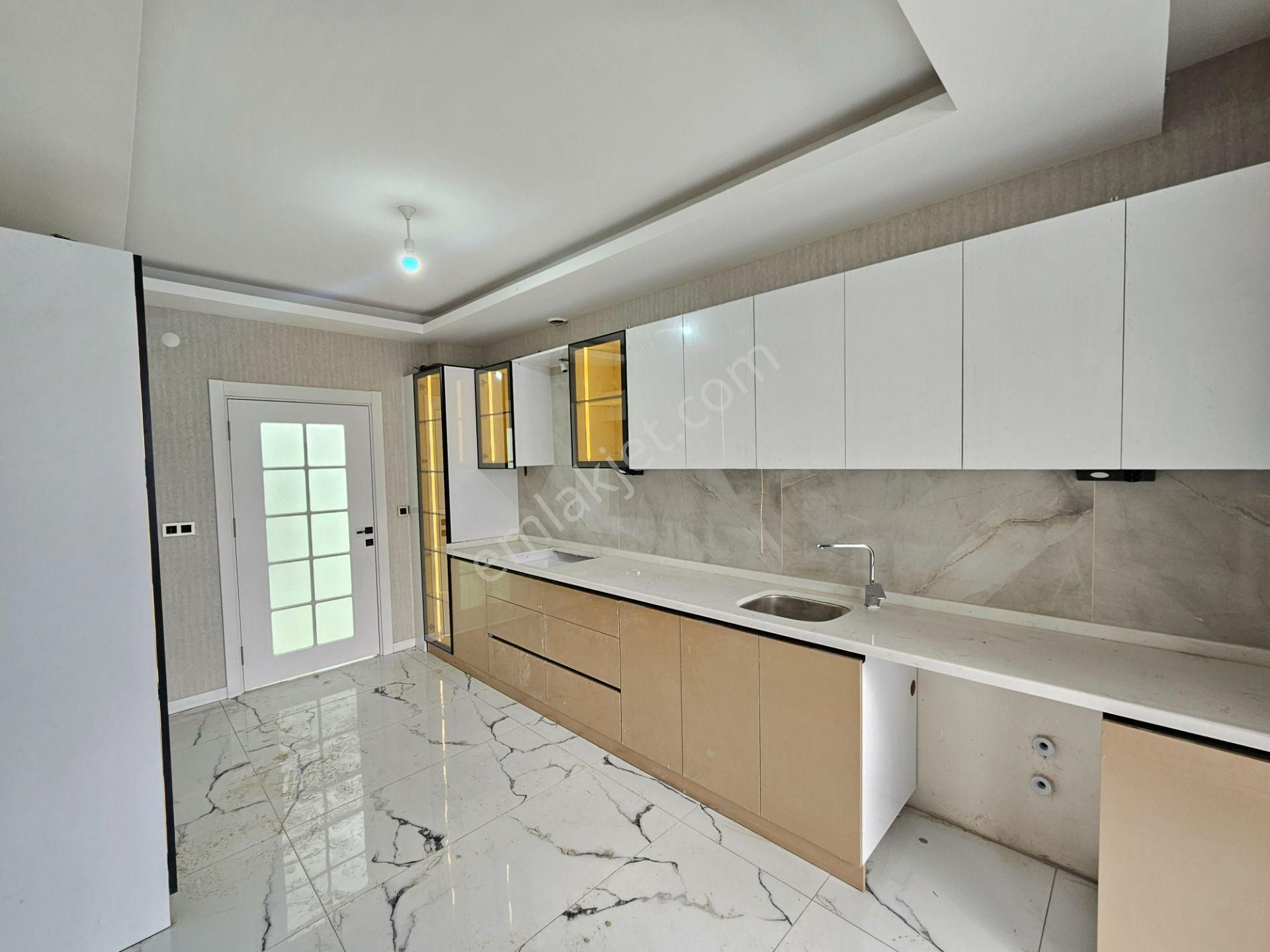 Şeker Mahallesinde Modern Mimariye Göre Tasarlanmış Satılık 4+1 Lüx Sıfır Daire ‍ - Görsel 12