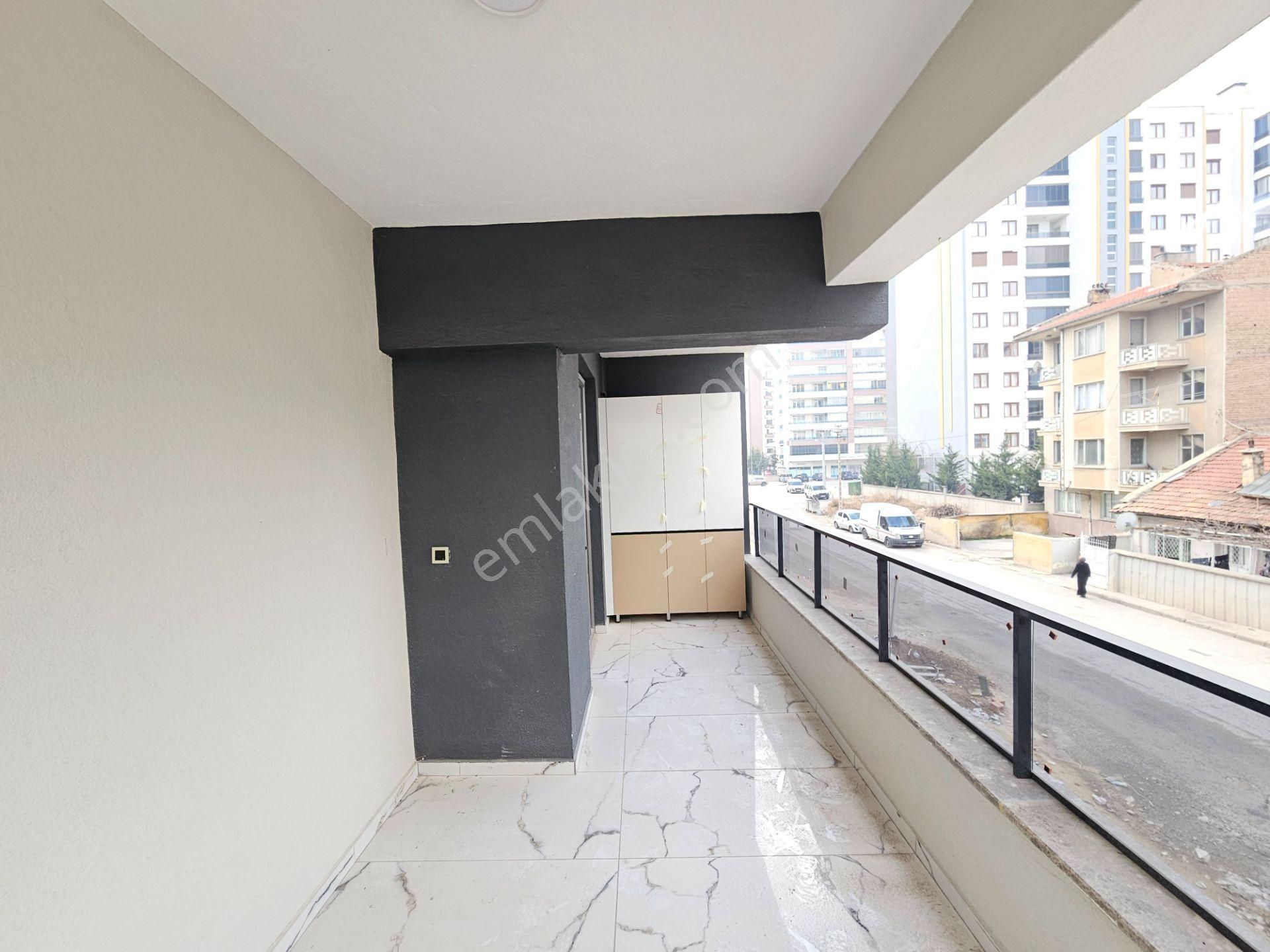 Şeker Mahallesinde Modern Mimariye Göre Tasarlanmış Satılık 4+1 Lüx Sıfır Daire ‍ - Görsel 14