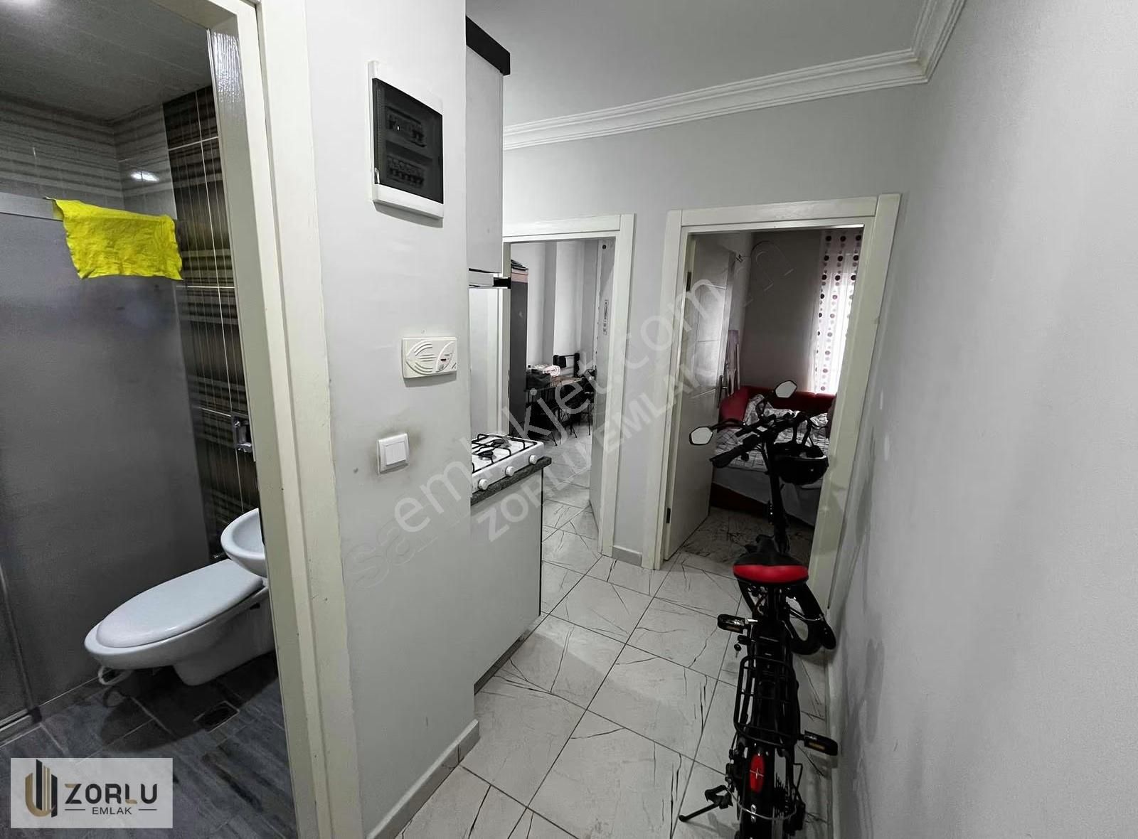 Yenidoğan Mahallesinde Katta Asansörlü Satılık 2+0 Daire - Görsel 2