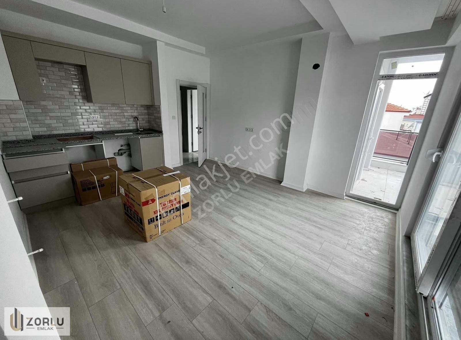 Erenköy Mahallesinde Katta Asansörlü Sıfır 2+1 Kiralık Daire - Görsel 2