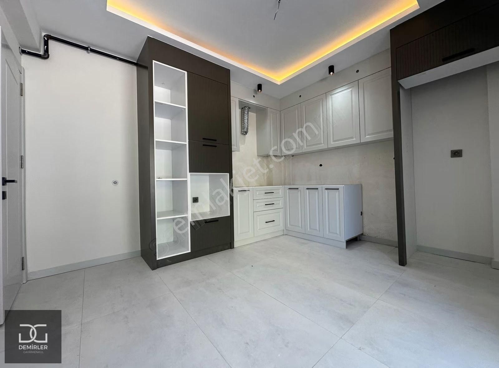 Demirler'den Çakmak'ta Arakat Ebeveyn Banyolu 3+1 Daireler - Görsel 10