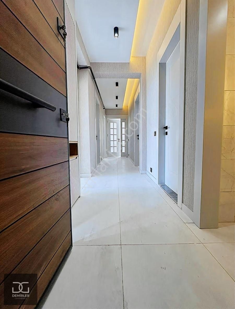 Demirler'den Çakmak'ta Arakat Ebeveyn Banyolu 3+1 Daireler - Görsel 28