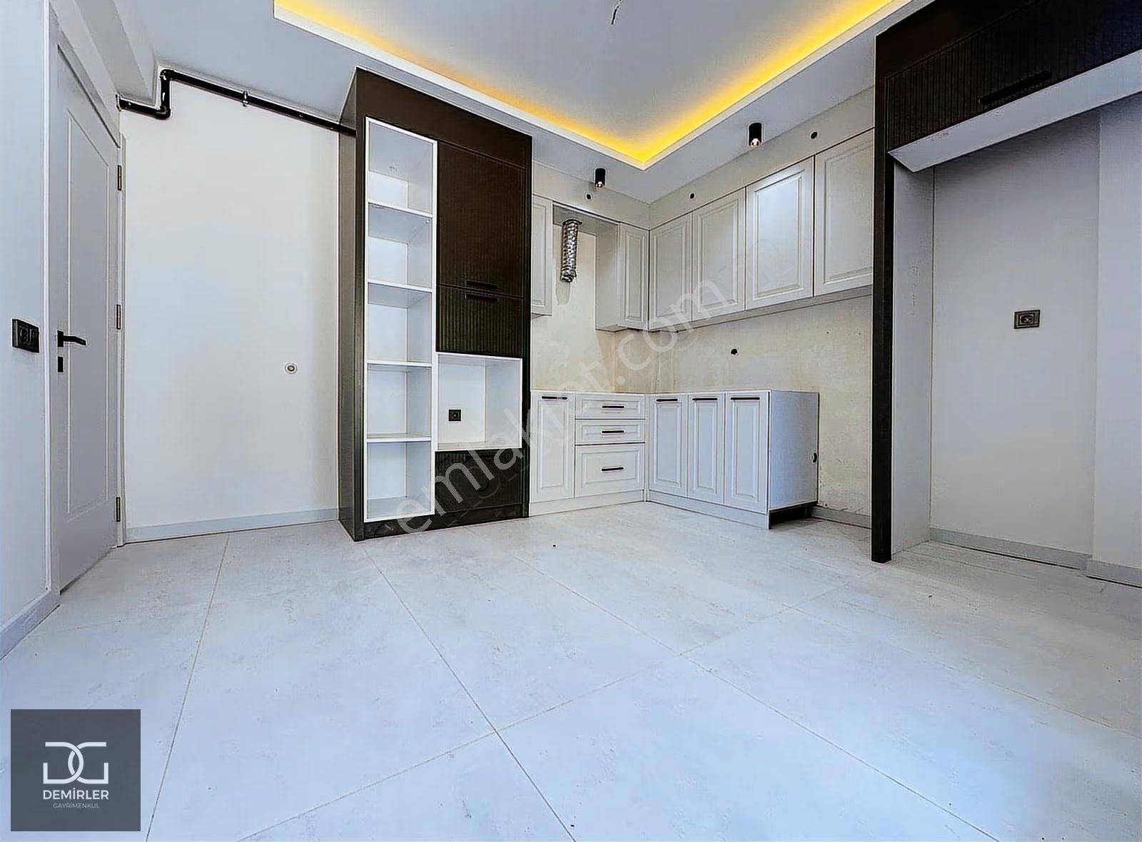 Demirler'den Çakmak'ta Arakat Ebeveyn Banyolu 3+1 Daireler - Görsel 19