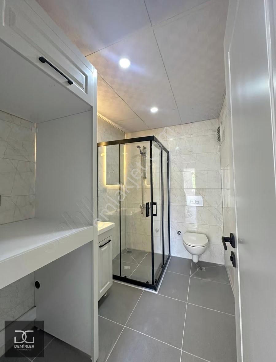 Demirler'den Çakmak'ta Arakat Ebeveyn Banyolu 3+1 Daireler - Görsel 31