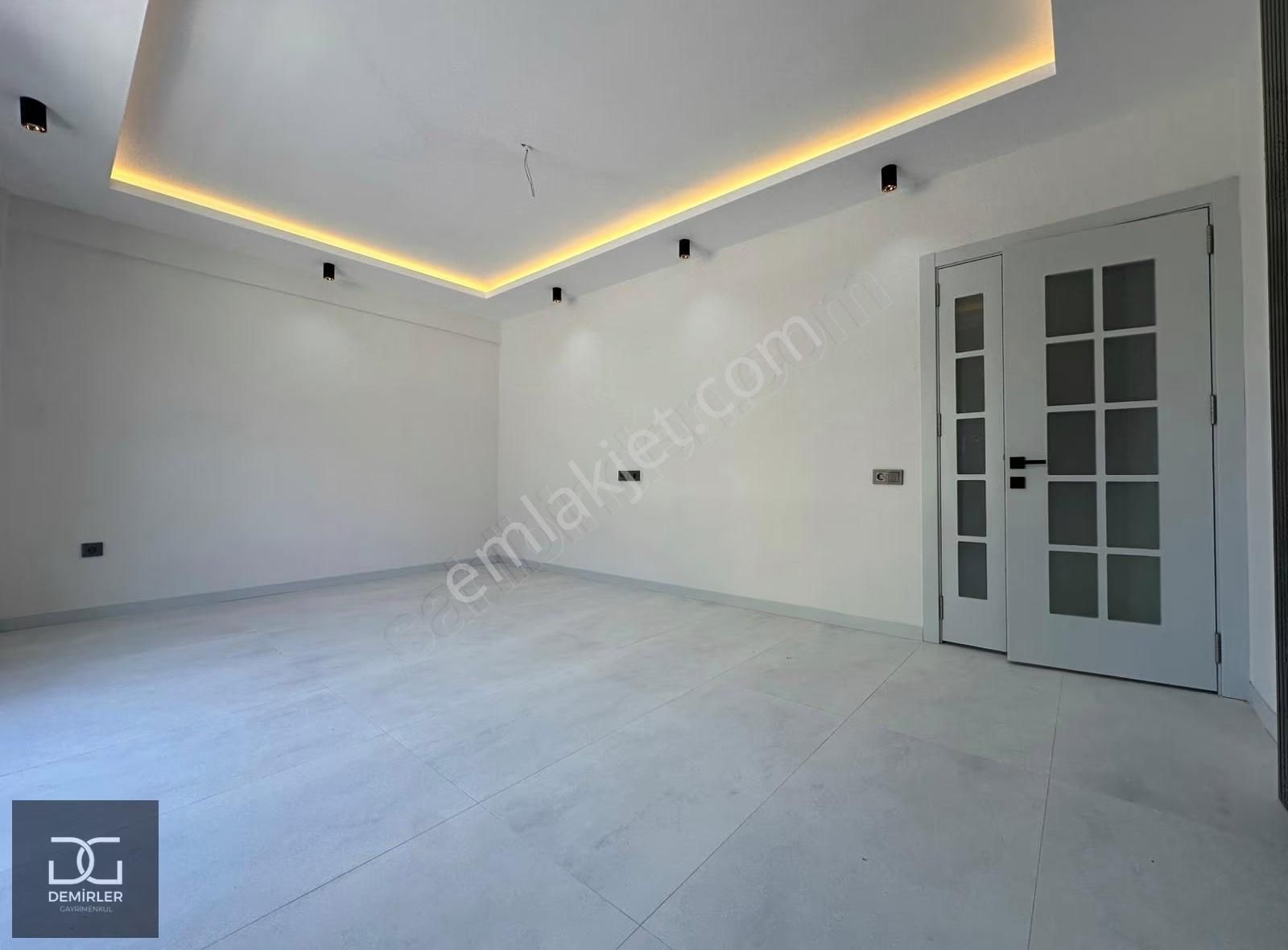 Demirler'den Çakmak'ta Arakat Ebeveyn Banyolu 3+1 Daireler - Görsel 2