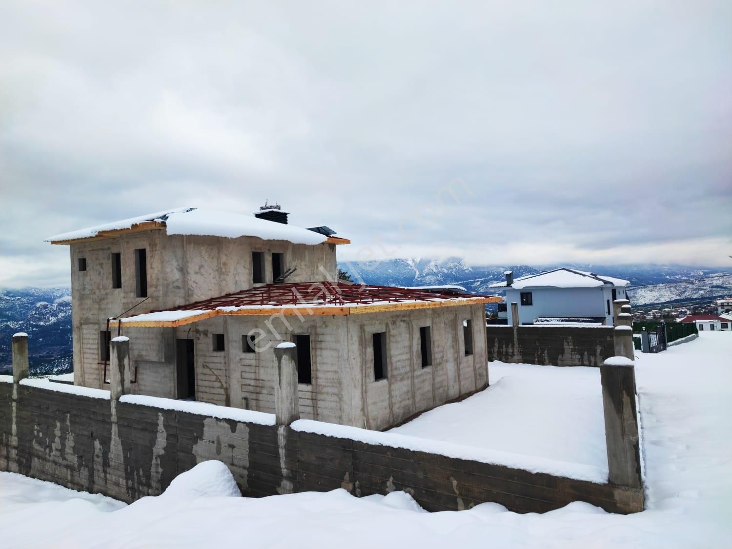 Kar Emlaktan Yenikonacık Bozkırlı Mevkiinde Uç 1 Dönüm Satılık Arsa - Görsel 30