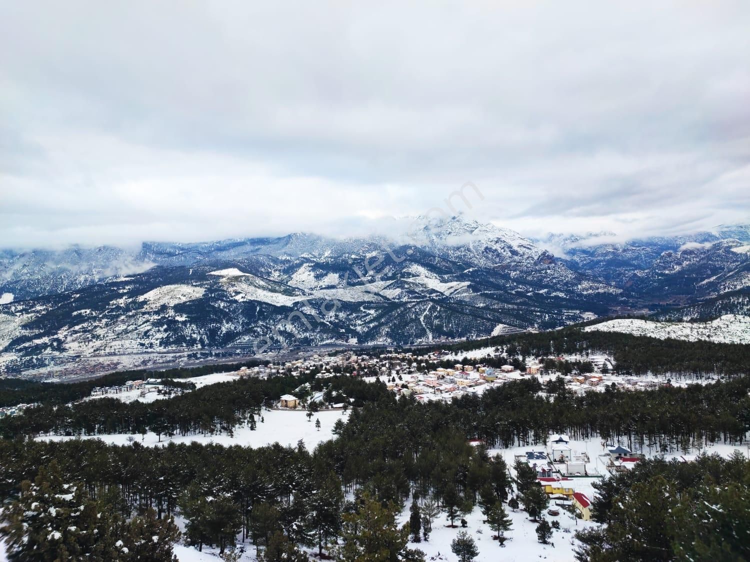 Kar Emlaktan Yenikonacık Bozkırlı Mevkiinde Uç 1 Dönüm Satılık Arsa - Görsel 12