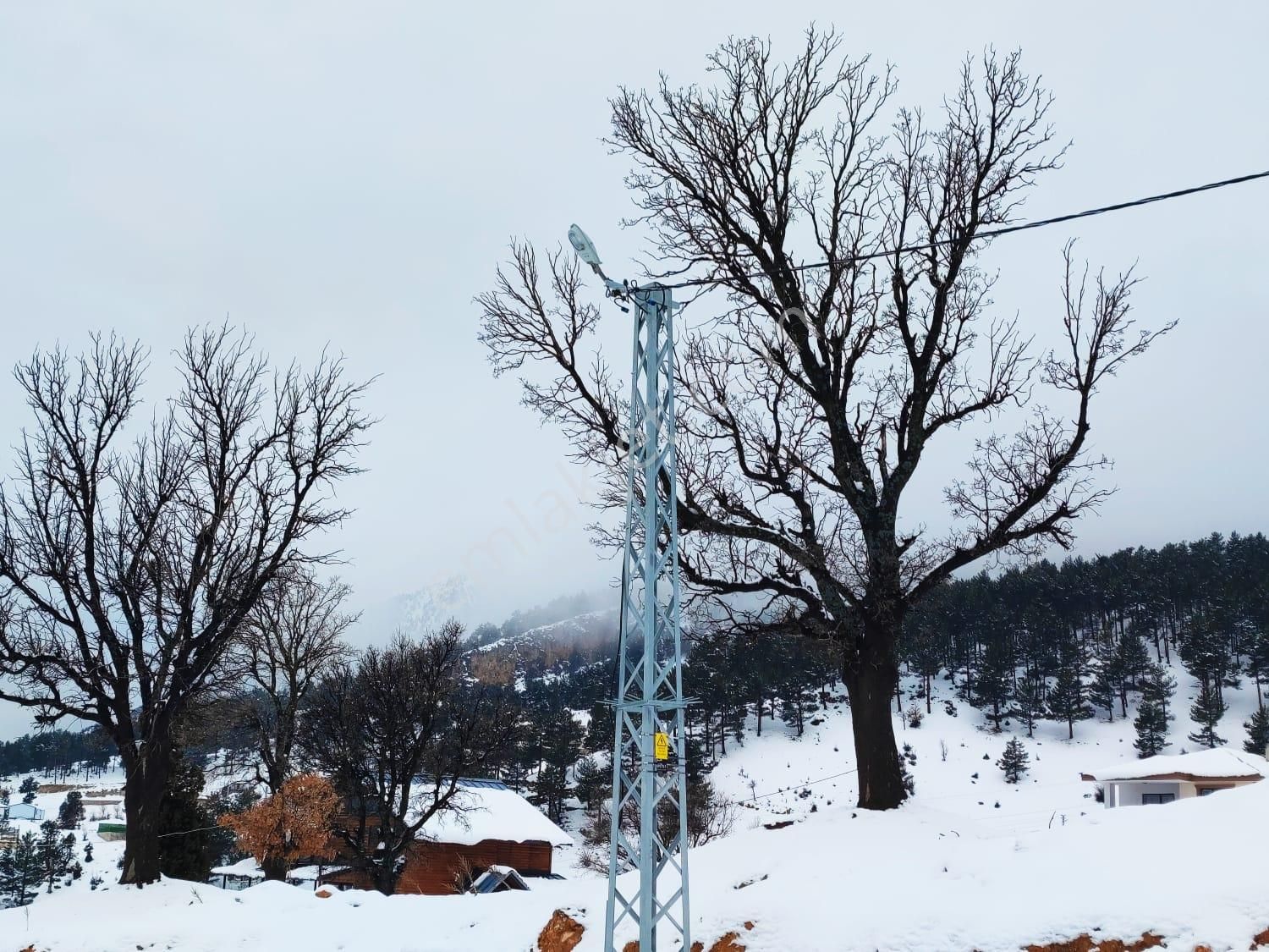 Kar Emlaktan Yenikonacık Bozkırlı Mevkiinde Uç 1 Dönüm Satılık Arsa - Görsel 5
