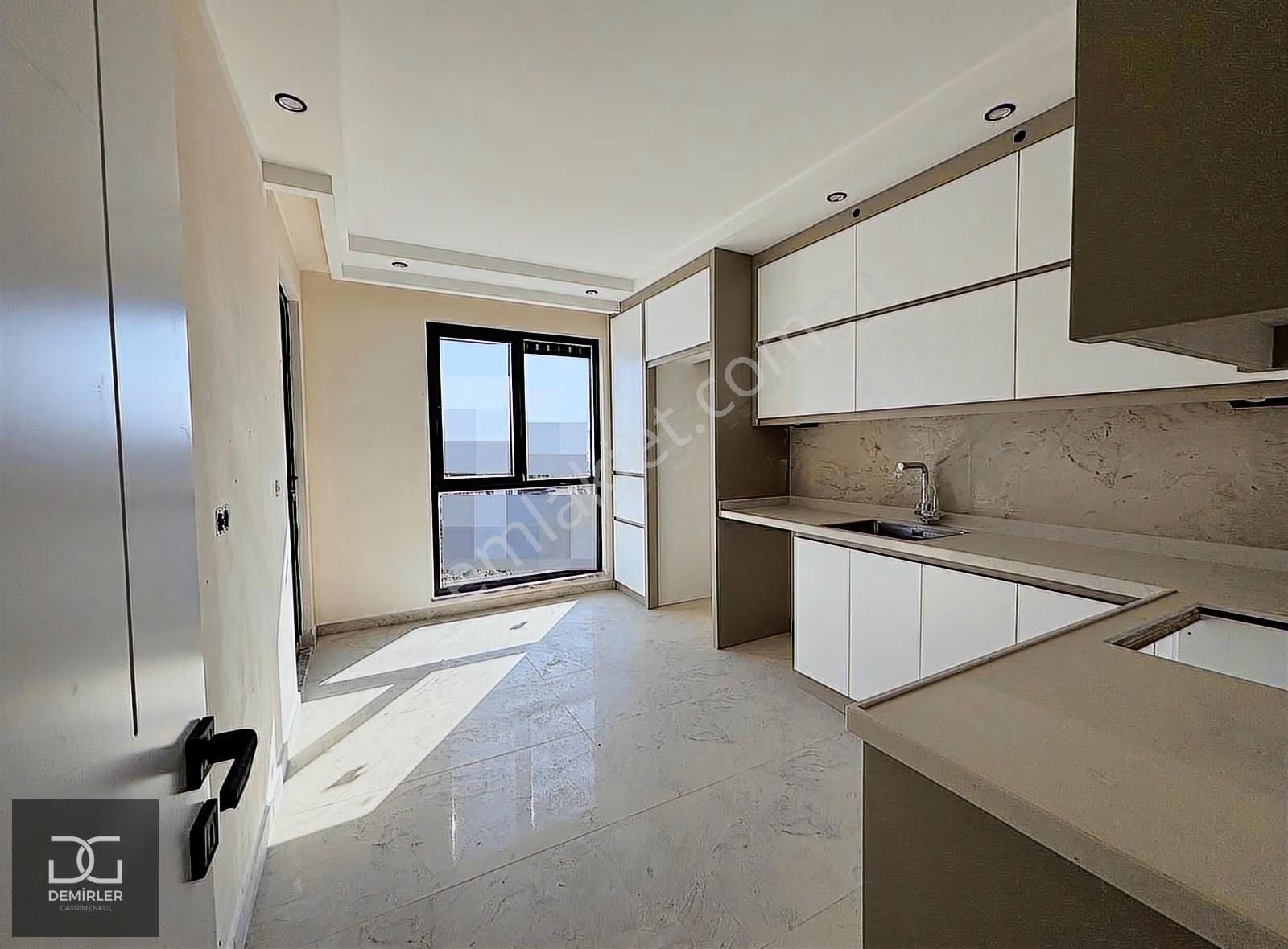 Demirler'den Çakmakta Manzaralı Ebeveyn Banyolu 2+1 Daireler - Görsel 14