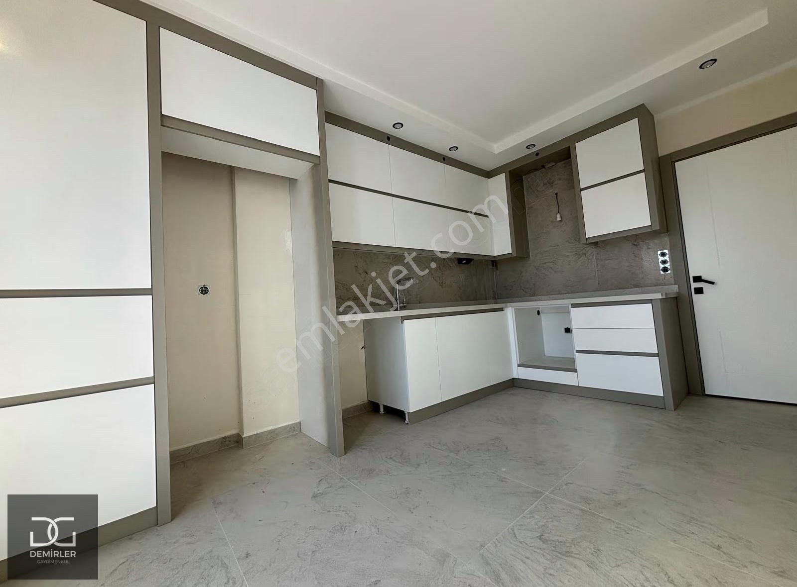 Demirler'den Çakmakta Manzaralı Ebeveyn Banyolu 2+1 Daireler - Görsel 28